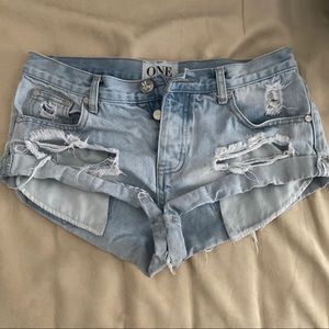 One teaspoon bandits shorts; size 27